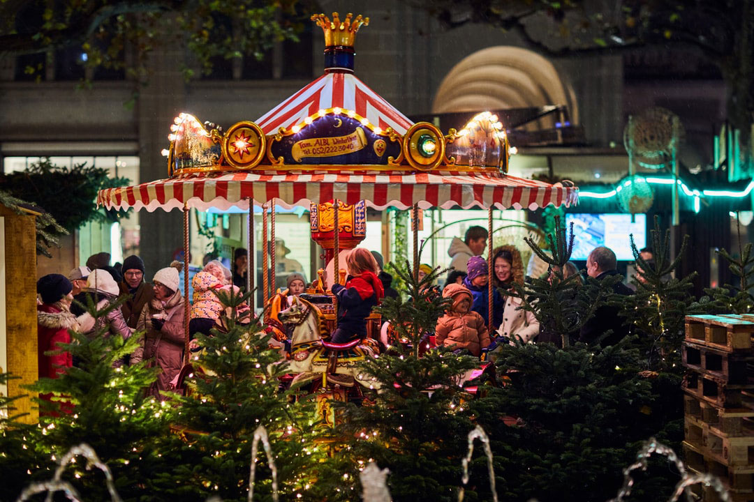 Singing_Christmas_Tree_Nostalgie_Karussell