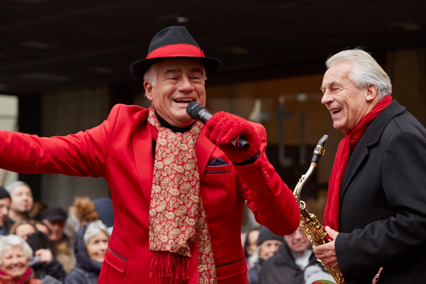 Singing_Christmas_Tree_Zurich_010