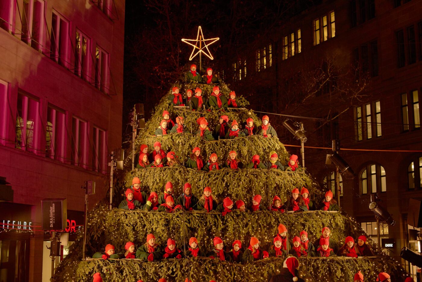 singingchristmastree_zurich